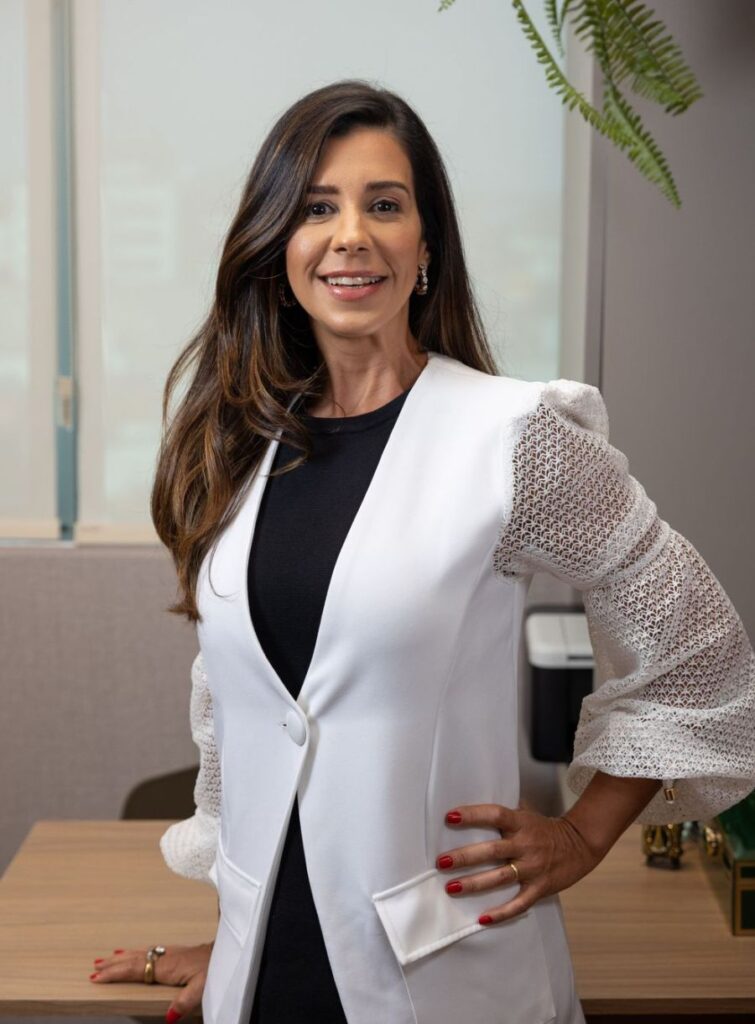 Dra-Larissa-Alvim-Dermatologista-Feira-de-Santana
